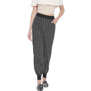 Women's black and wite plaid print jogger  Women's black and wite plaid print jogger